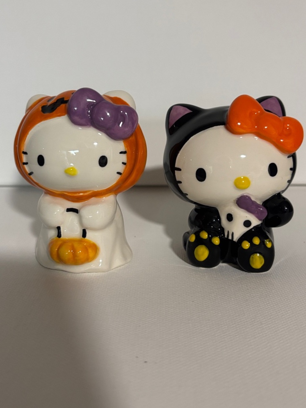 Hello Kitty Halloween Ceramic Salt and Pepper
